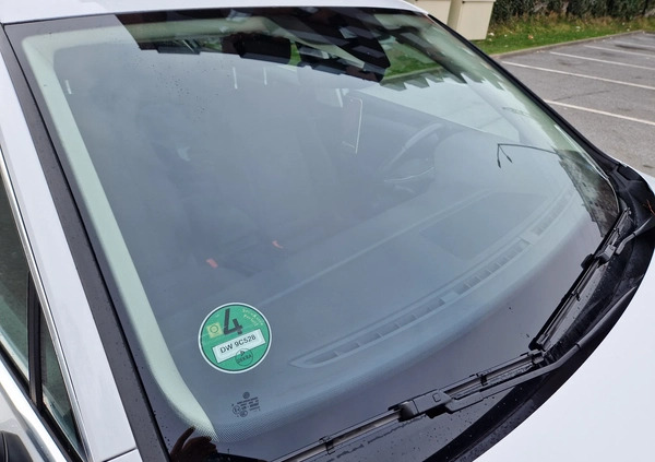 Volkswagen Passat cena 61900 przebieg: 114500, rok produkcji 2015 z Wrocław małe 92
